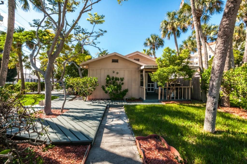 29 Acacia St., Clearwater Beach, FL 33767