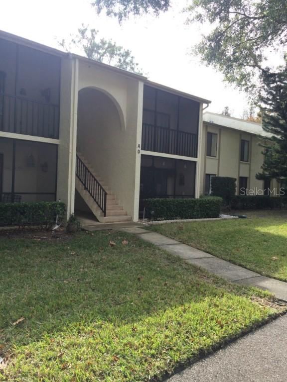 1441 Pine Glen Ln. #D2, Tarpon Springs, FL 34688