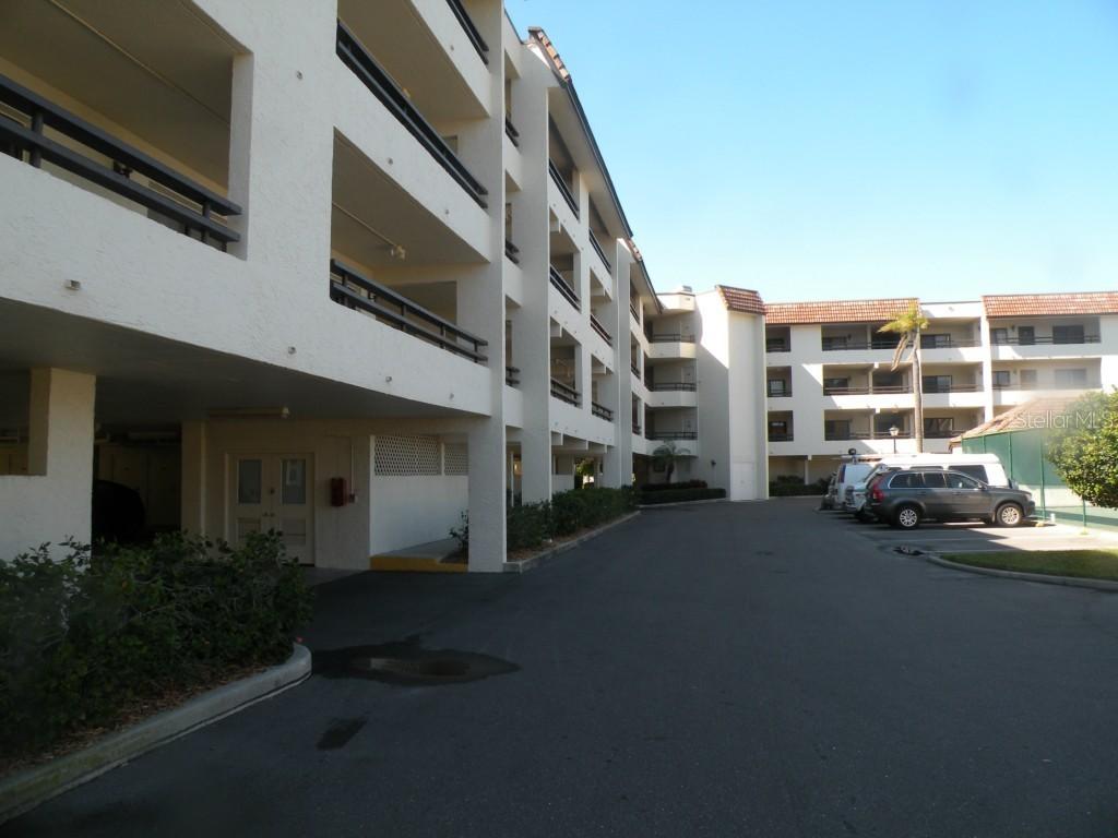 106 1st St. #101, Tierra Verde, FL 33715