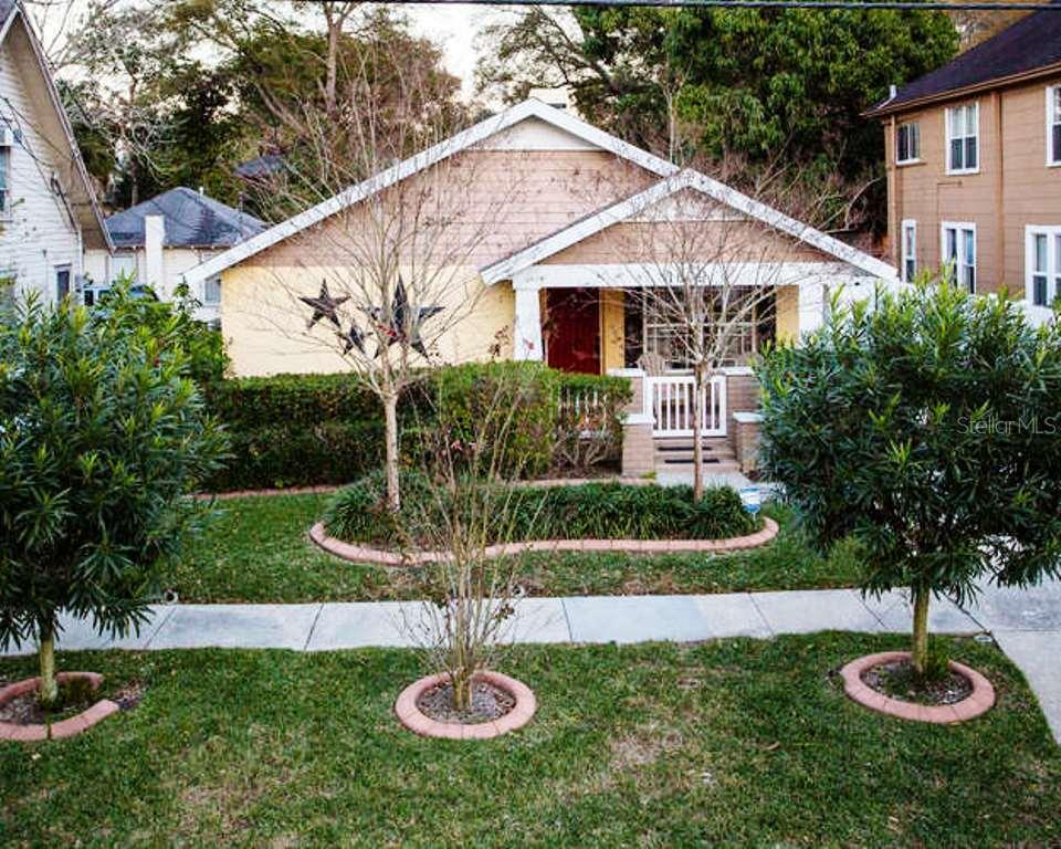 1009 Crescent Lake Dr., St. Petersburg, FL 33701