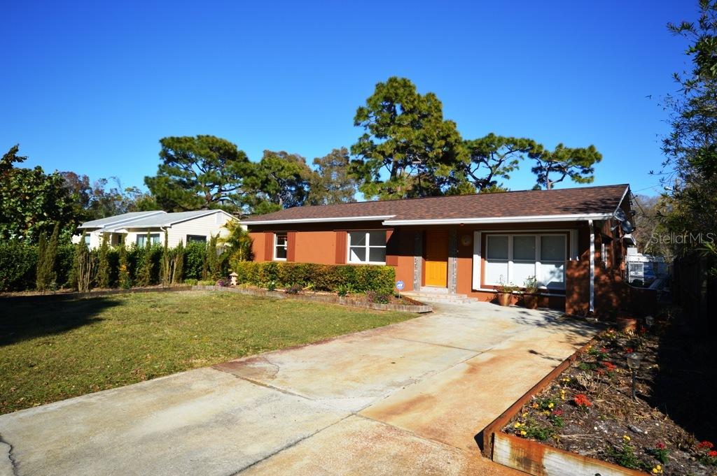 1020 Hull St., Gulfport, FL 33707