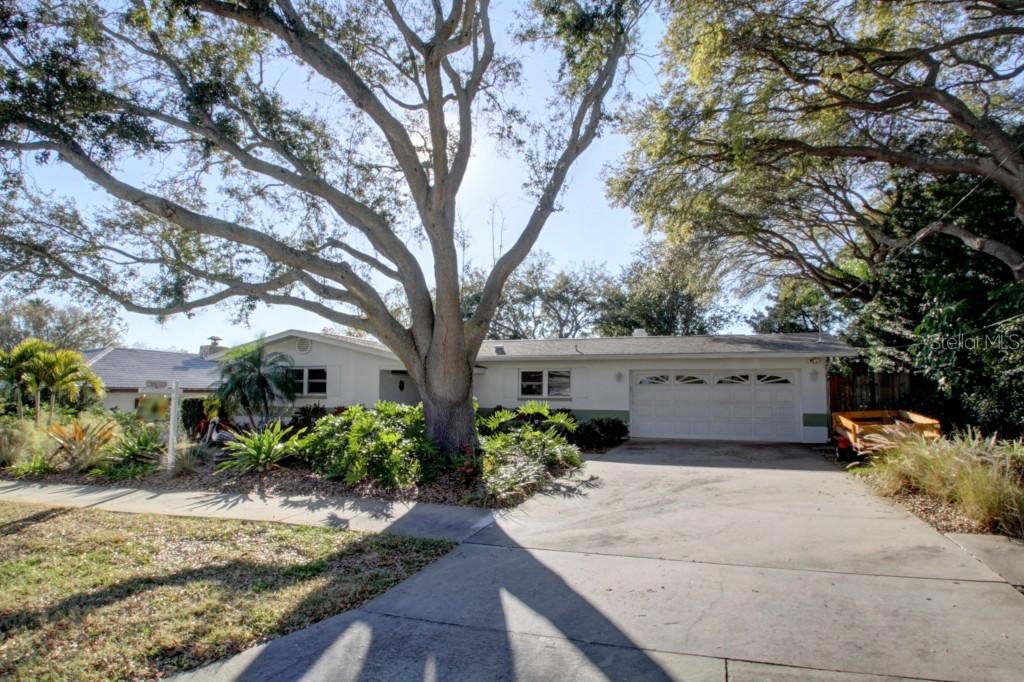 6556 Evergreen Ave., Seminole, FL 33772