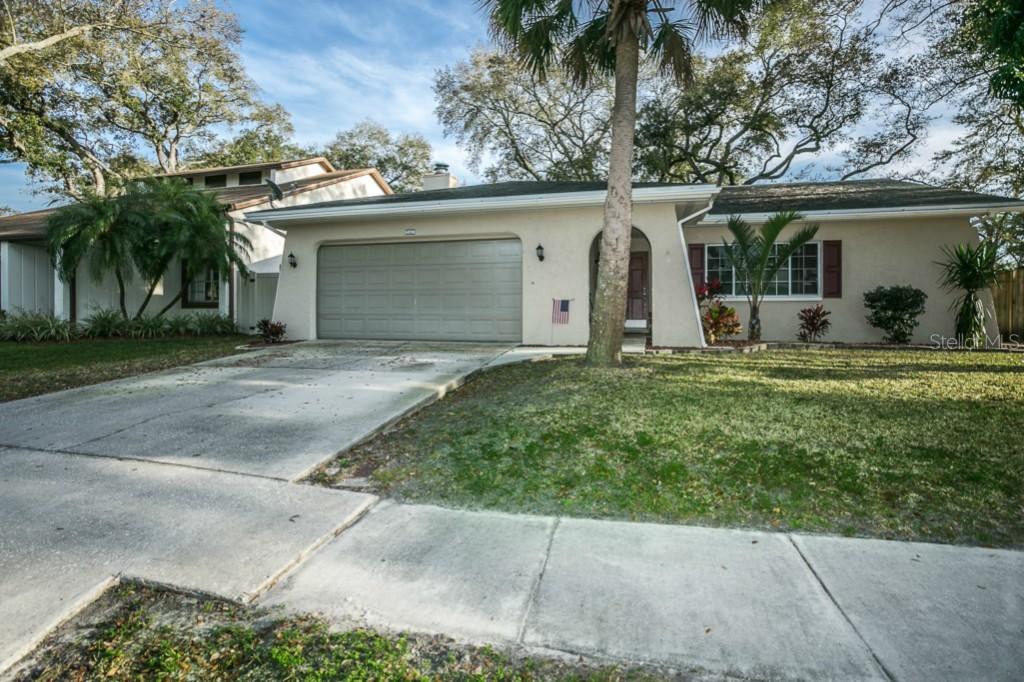 6898 120th Pl., Largo, FL 33773