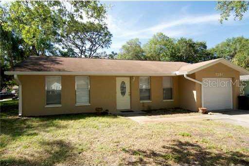 7252 Channelside Ln., Pinellas Park, FL 33781