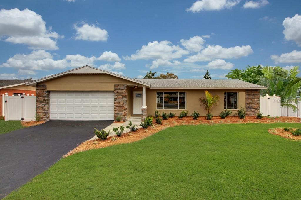 975 Deville Dr., Largo, FL 33771