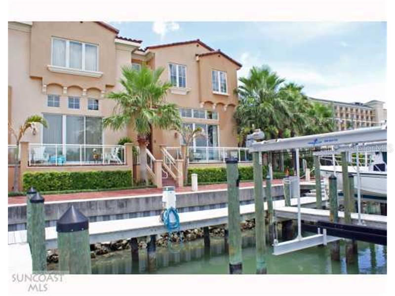 525 Mandalay Ave. #21, Clearwater Beach, FL 33767
