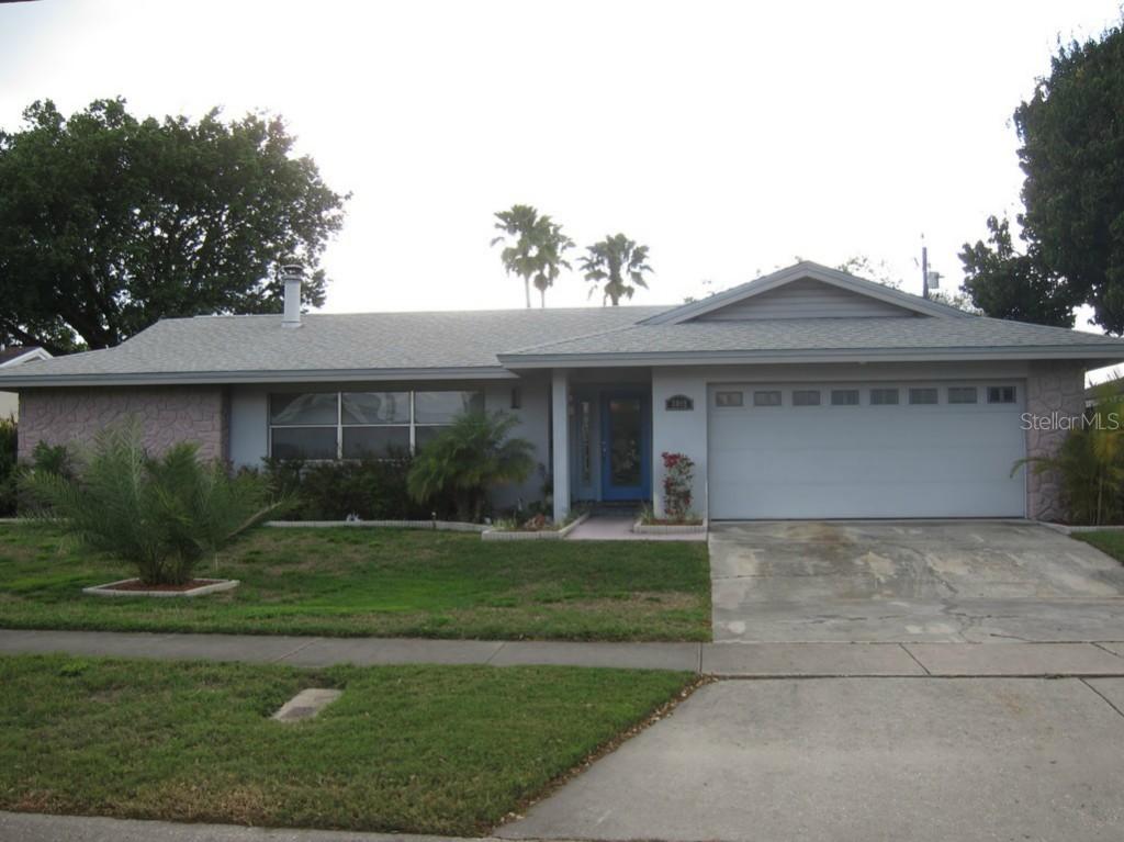 3092 65th Way, St Petersburg, FL 33710