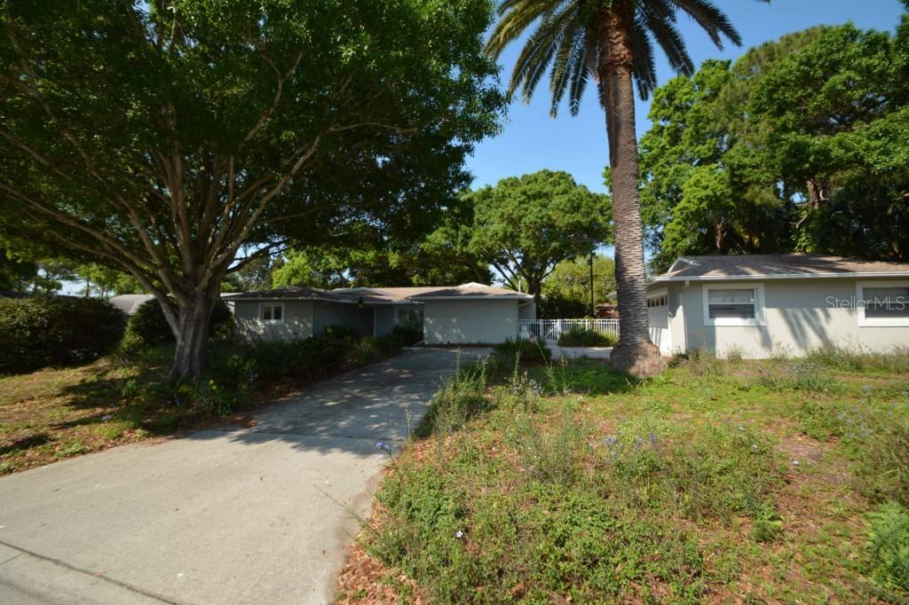 1096 Rosemary Dr., Largo, FL 33770