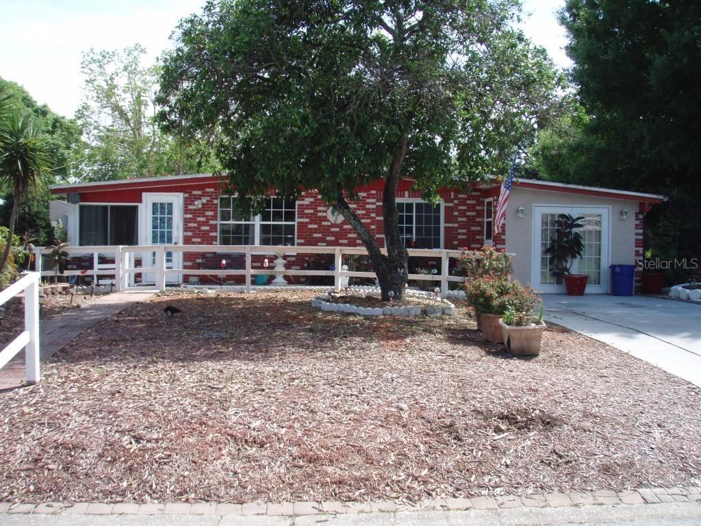10228 109th Ave., Largo, FL 33773