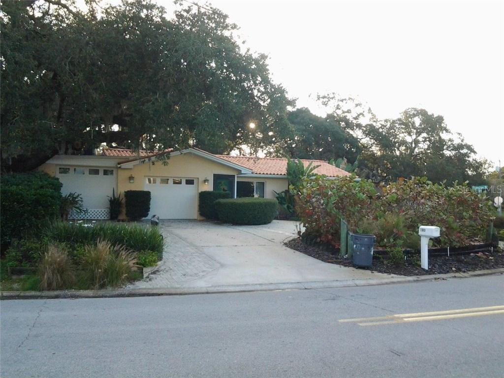 103 Driftwood Dr., Palm Harbor, FL 34683