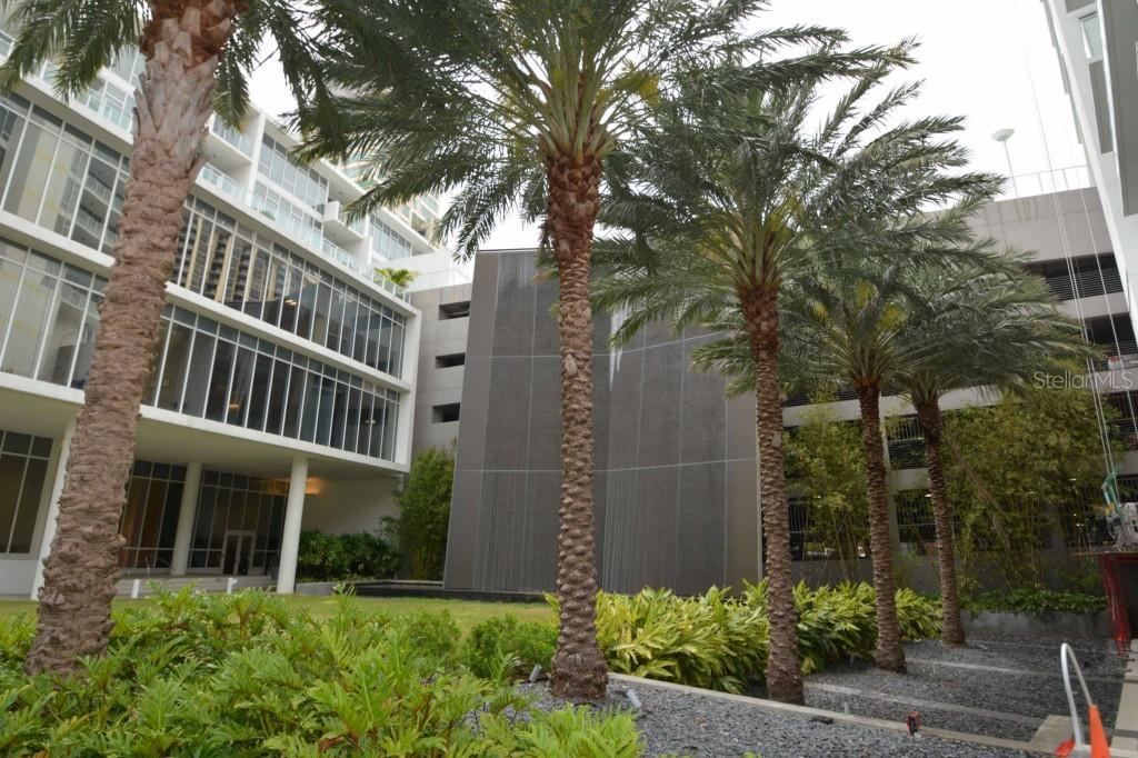 175 1st St. #403, St Petersburg, FL 33701