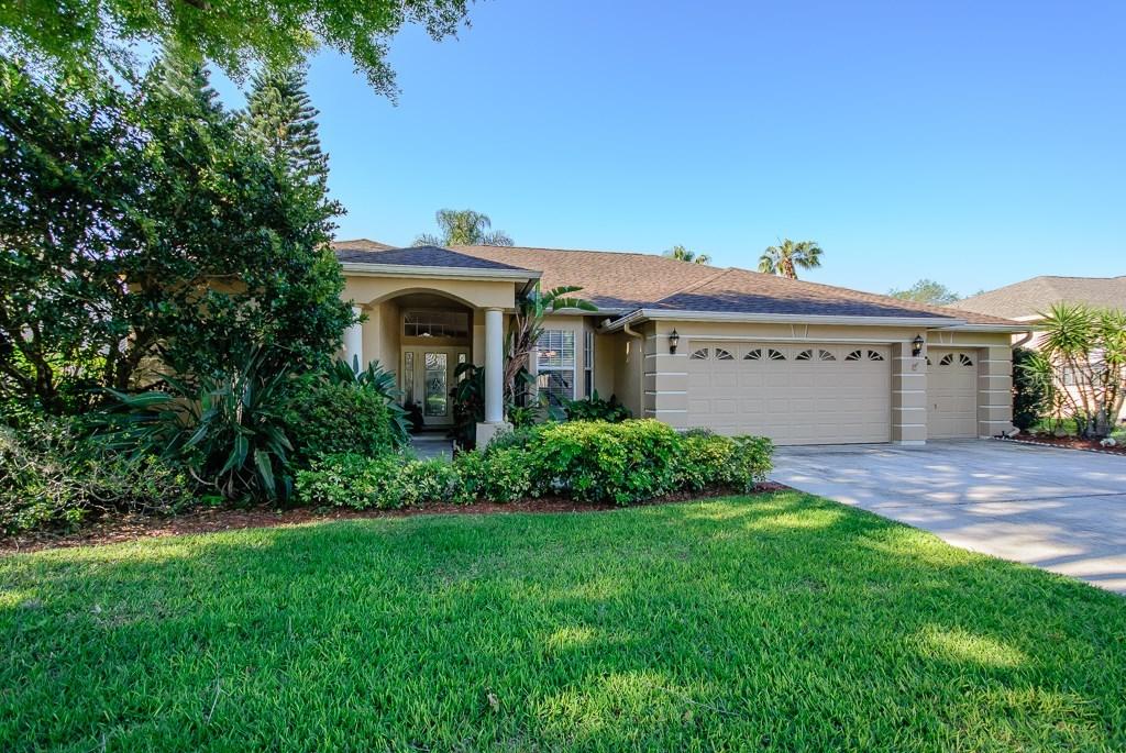 952 Cobblestone Ln., Tarpon Springs, FL 34688