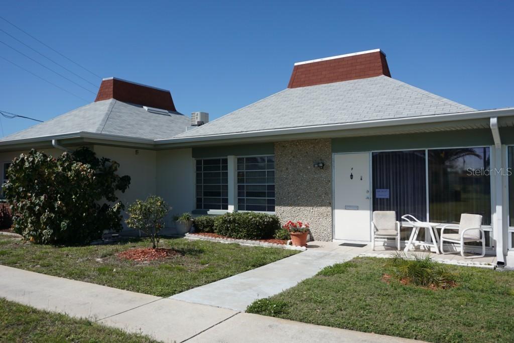 4343 Tahitian Gardens Cir. #F, Holiday, FL 34691