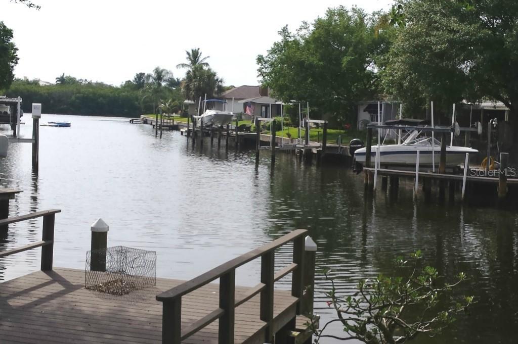 1371 46th Ave., St Petersburg, FL 33703