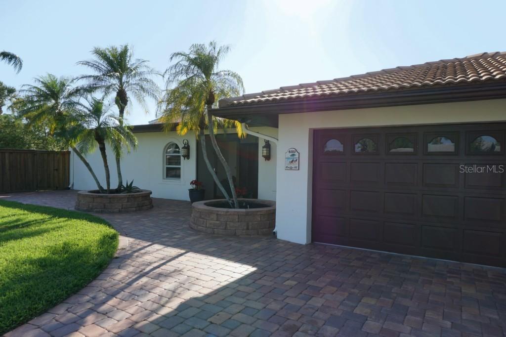 4000 13th Ln., St Petersburg, FL 33703