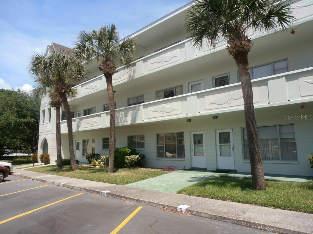 2385 Tahitian Ln. #33, Clearwater, FL 33763