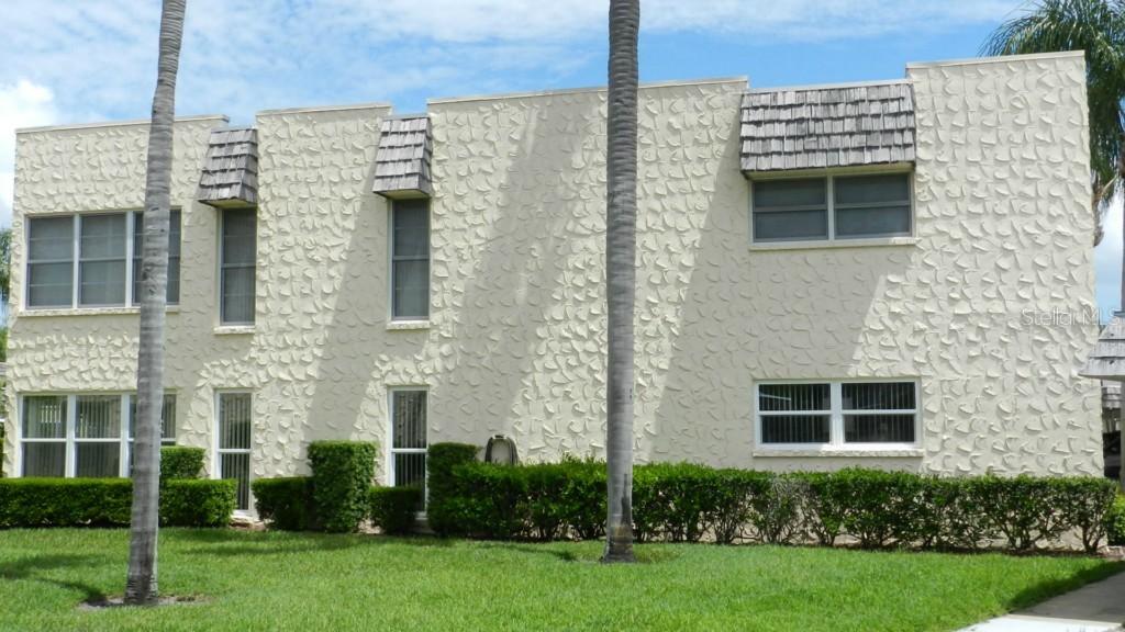 220 Fernwood Cir., Seminole, FL 33777