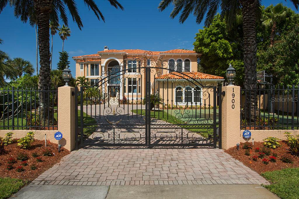 1900 Gulf Blvd., Belleair Shores, FL 33786