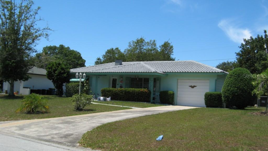 8936 109th St., Seminole, FL 33772
