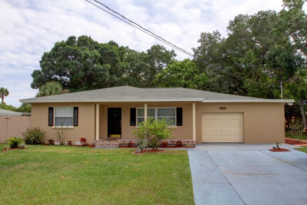 2136 Belmar Dr., Belleair Bluffs, FL 33770