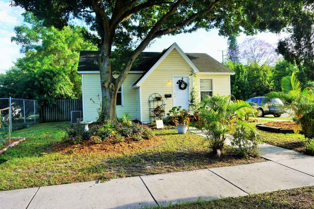 4162 1st Ave., St Petersburg, FL 33711