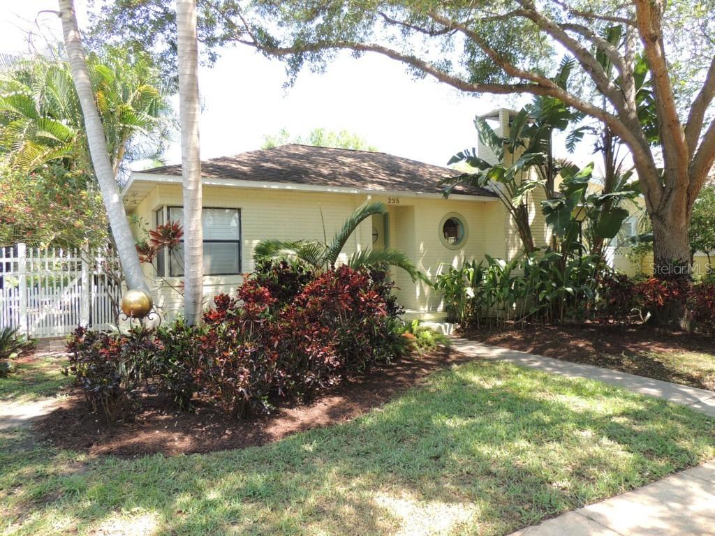 235 17th Ave., St Petersburg, FL 33704