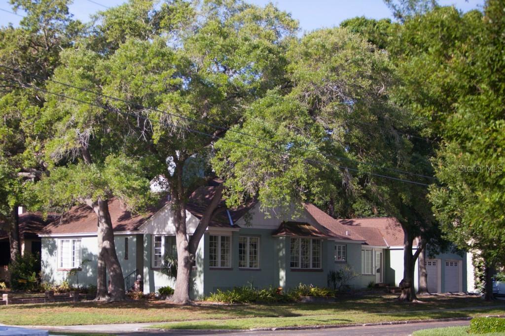 2434 Andalusia Way, St Petersburg, FL 33704
