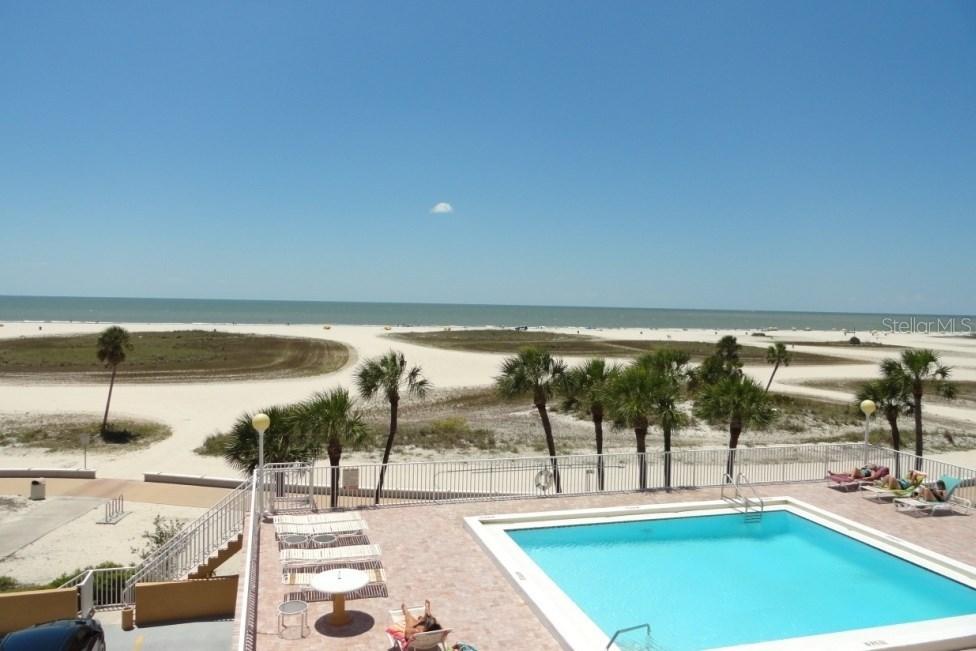 11000 Gulf Blvd. #402, Treasure Island, FL 33706