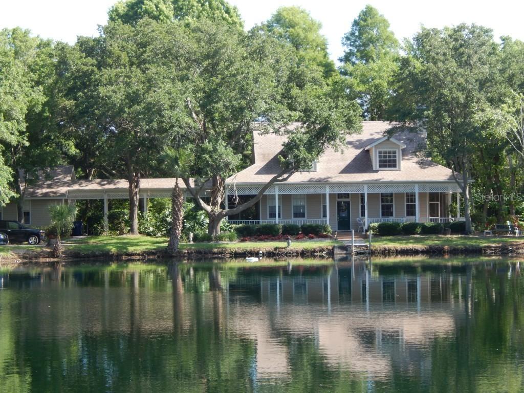 155 Garland Cir., Palm Harbor, FL 34683