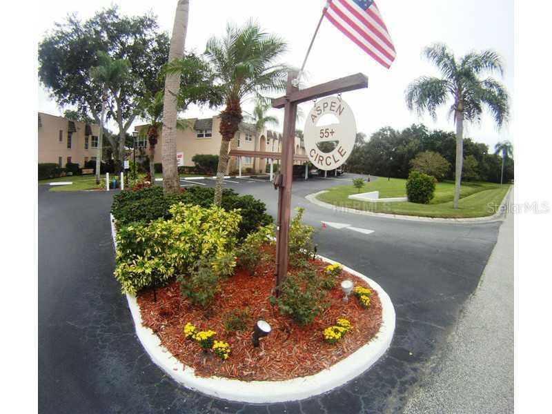 102 Aspen Cir., Seminole, FL 33777