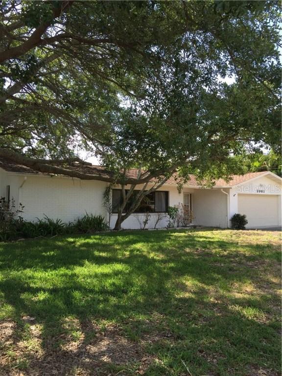 3981 Coquina Key Dr., St Petersburg, FL 33705