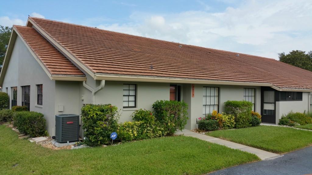 2058 Grove Ln., Clearwater, FL 33763