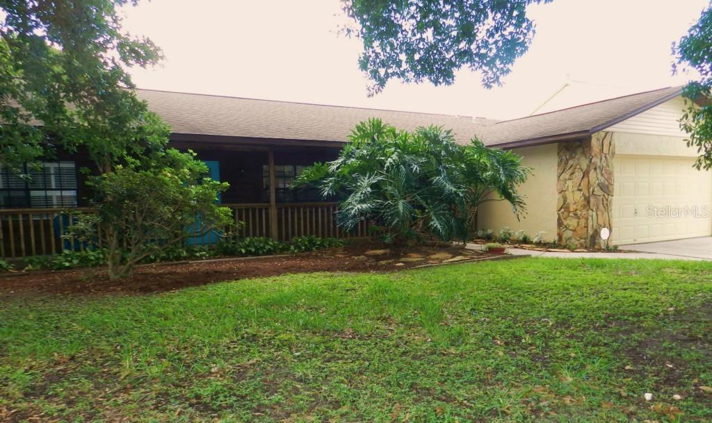 614 Hickory Lake Dr., Brandon, FL 33511