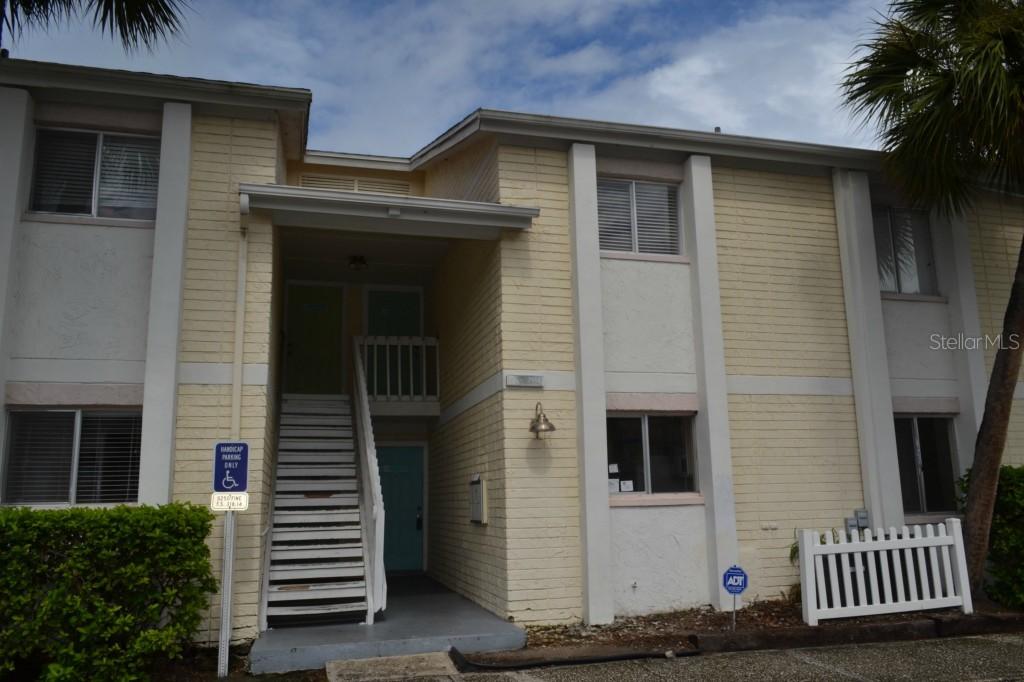 7927 Kosi Palm Pl. #102, Tampa, FL 33615