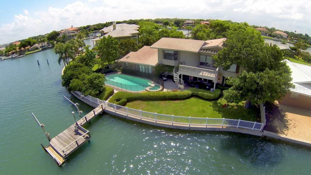 302 Buttonwood Ln., Largo, FL 33770