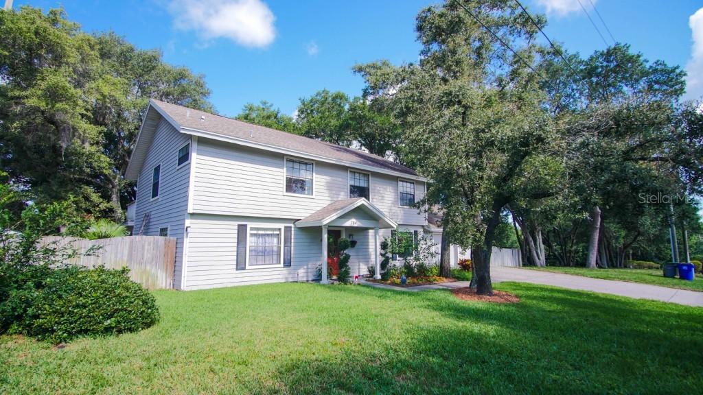 784 Winding Willow Dr., Palm Harbor, FL 34683