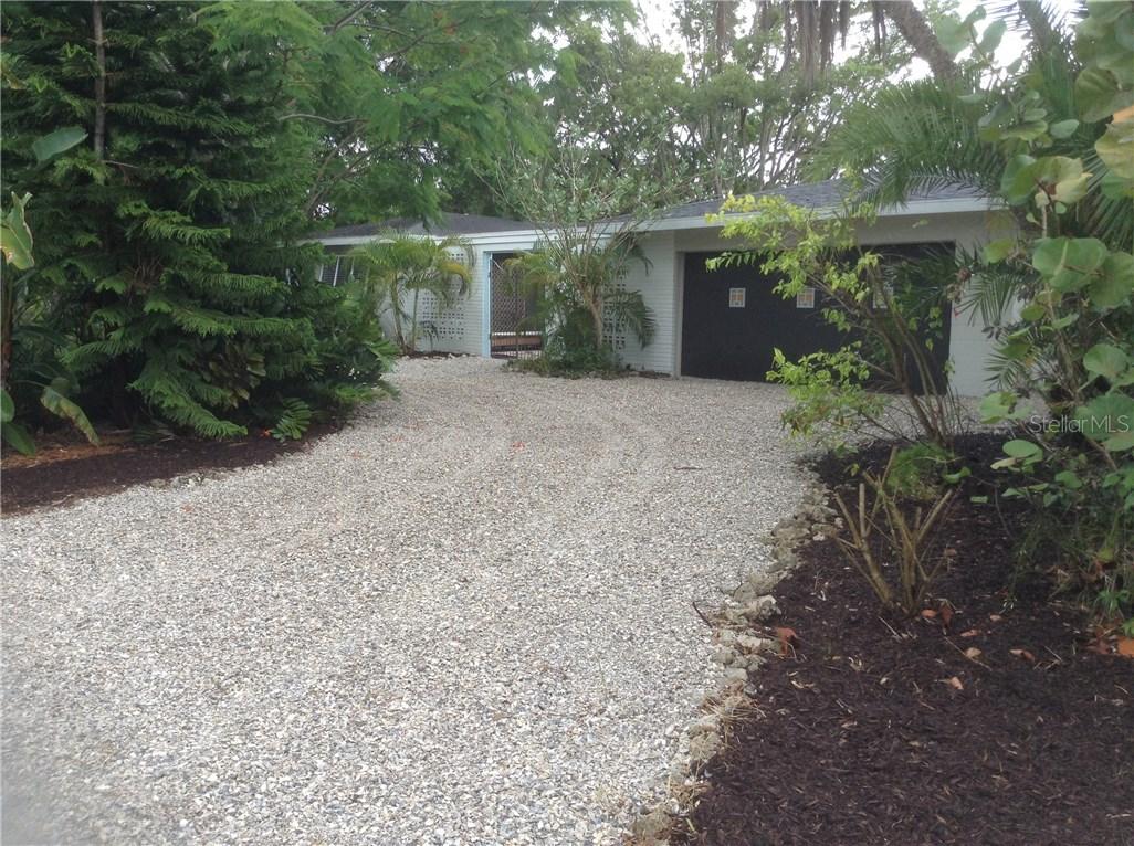 3086 Pinecrest St., Sarasota, FL 34239