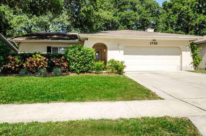 1710 W Groveleaf Ave., Palm Harbor, FL 34683