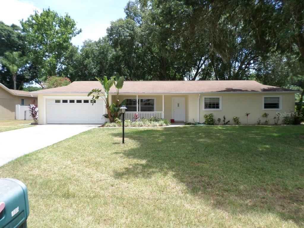 2103 Diane Ave., Valrico, FL 33594