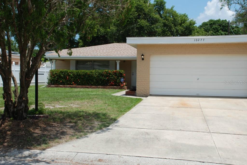 10277 Naranja St., Seminole, FL 33772