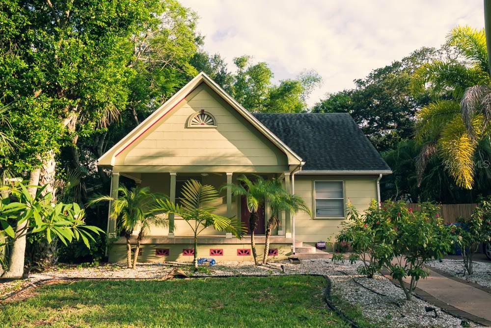 656 12th Ave., St Petersburg, FL 33701