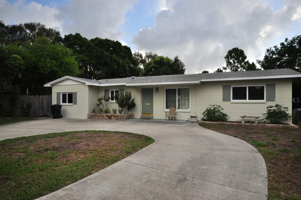 6725 17th Way, St Petersburg, FL 33702