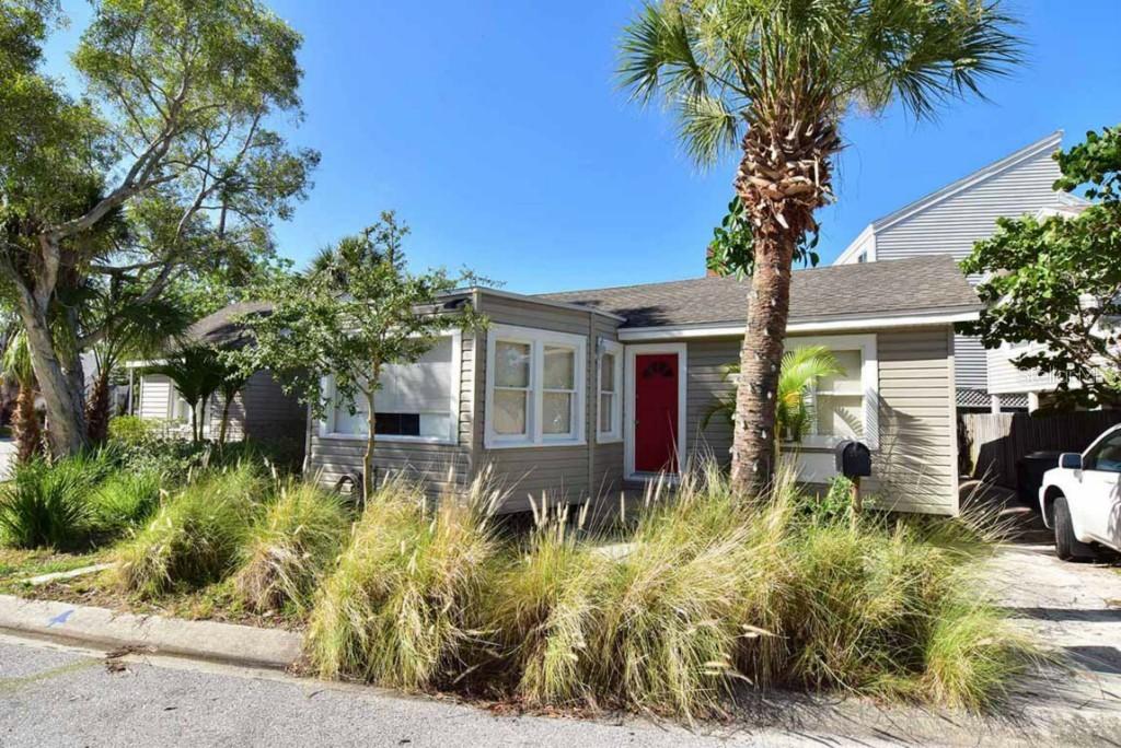 209 Bay Plz., Treasure Island, FL 33706