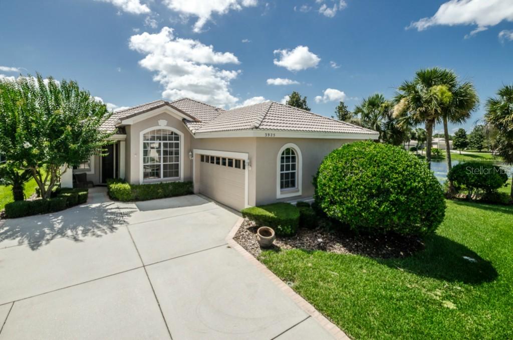 3925 Silk Oak Ln., Palm Harbor, FL 34685