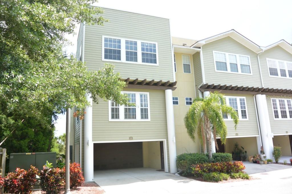 101 Athenian Way, Tarpon Springs, FL 34689