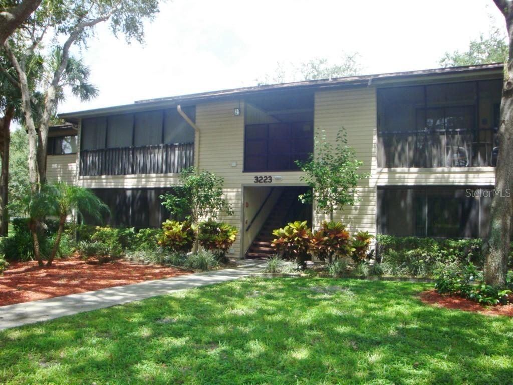 3223 Fox Chase Cir. #202, Palm Harbor, FL 34683