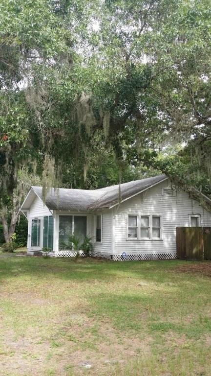 1133 Woodlawn St., Clearwater, FL 33756