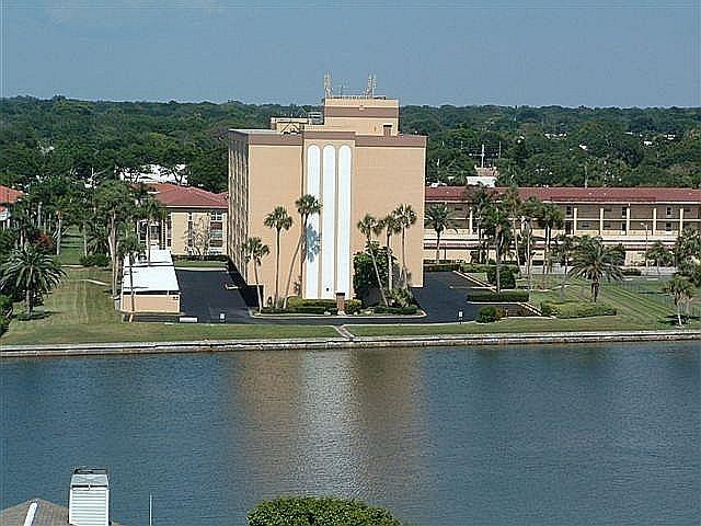10216 Regal Dr. #608, Largo, FL 33774