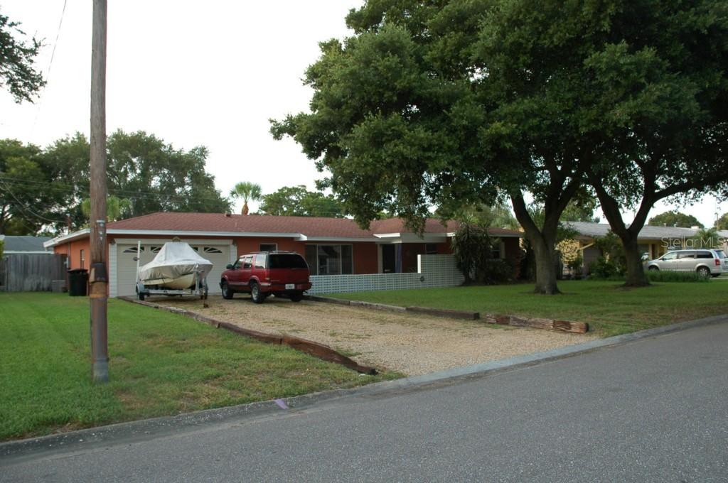 6673 10th Ave., St Petersburg, FL 33710