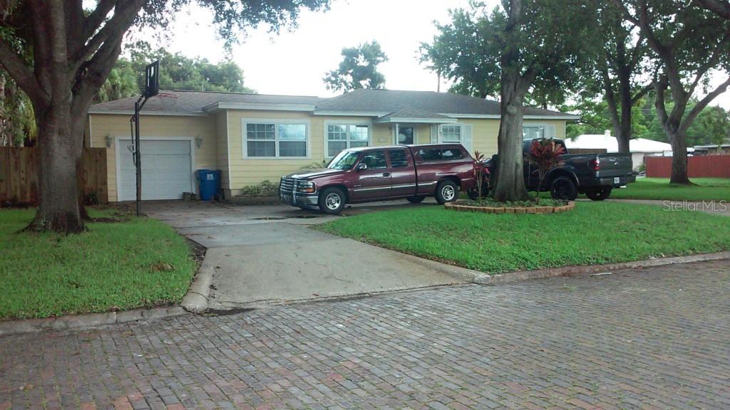 6101 Dartmouth Ave., St Petersburg, FL 33710